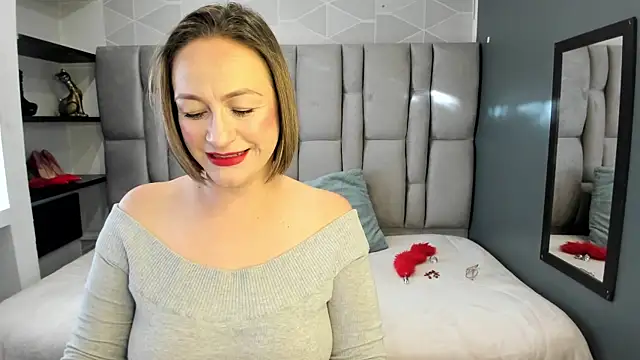 Charlot milf online show from June 2026 11:59:01 AM