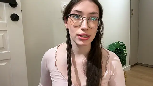 Kelly Berry   online show from January 2026 05:49:02 PM