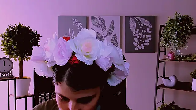 MartaEdams online show from September 2025 07:24:02 AM