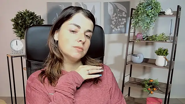 MartaEdams online show from October 2025 06:14:01 AM