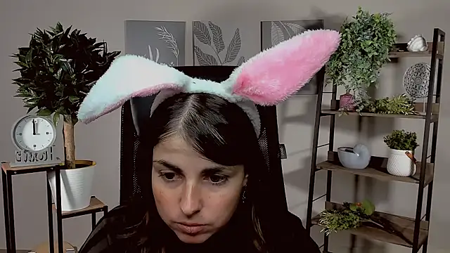 MartaEdams online show from November 2025 06:23:01 AM