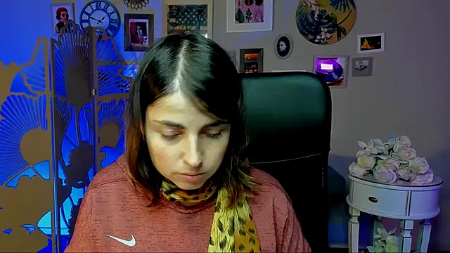 MartaEdams online show from November 2025 06:13:01 AM