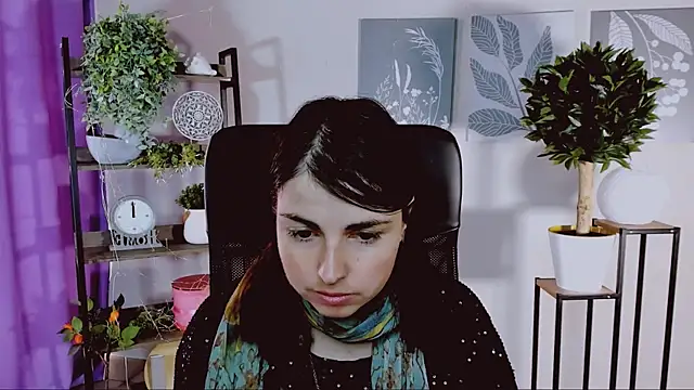 Snapshot of MartaEdams chatting on April 2026 06:20:02 AM MartaEdams online show from April 2026 06:20:02 AM