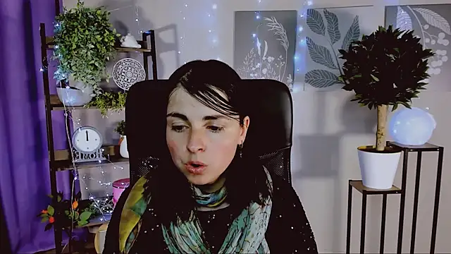 Snapshot of MartaEdams chatting on April 2026 12:40:02 PM MartaEdams online show from April 2026 12:40:02 PM