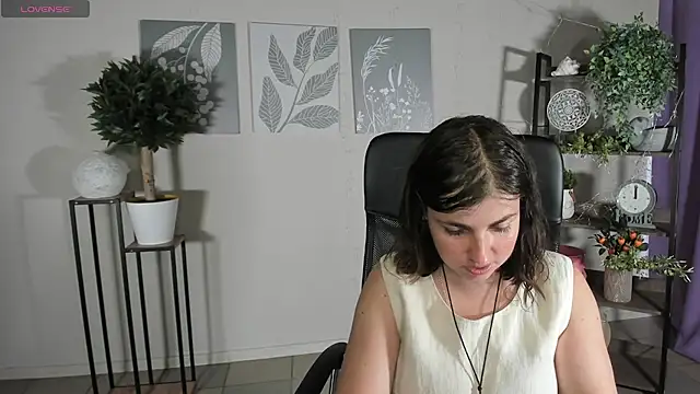 MartaEdams online show from June 2026 05:35:01 AM