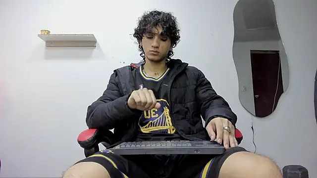 Snapshot of JackesTaylor chatting on October 2025 04:57:02 AM JackesTaylor online show from October 2025 04:57:02 AM