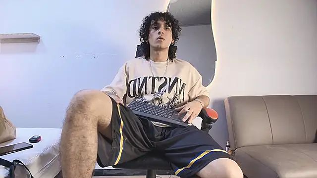 Snapshot of JackesTaylor chatting on February 2026 05:46:01 AM JackesTaylor online show from February 2026 05:46:01 AM