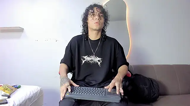 Snapshot of JackesTaylor chatting on March 2026 05:34:01 AM JackesTaylor online show from March 2026 05:34:01 AM