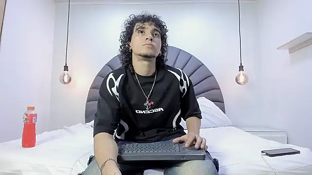 JackesTaylor online show from May 2026 04:32:02 AM