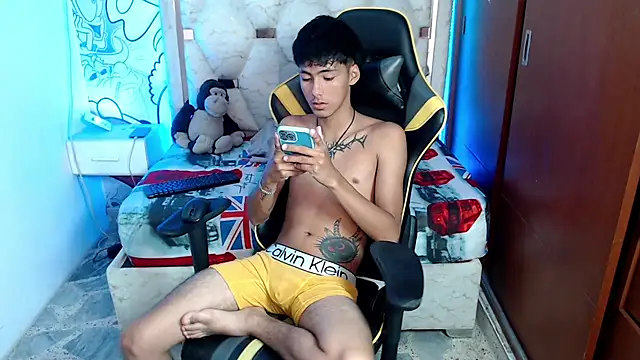 Snapshot of yiisu_ chatting on October 2025 12:15:02 PM yiisu online show from October 2025 12:15:02 PM