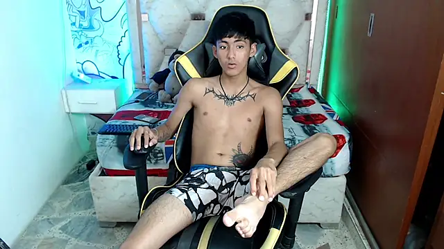 Snapshot of yiisu_ chatting on October 2025 06:19:02 PM yiisu online show from October 2025 06:19:02 PM