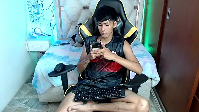 Snapshot of yiisu_ chatting on October 2025 06:20:01 PM yiisu online show from October 2025 06:20:01 PM