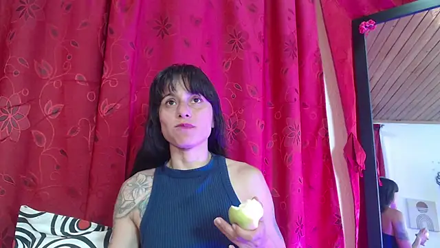 Snapshot of Samy_Hoops chatting on October 2025 01:26:02 PM Samy Hoops online show from October 2025 01:26:02 PM