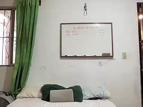 juicysmalls online show from December 2025 05:29:02 PM