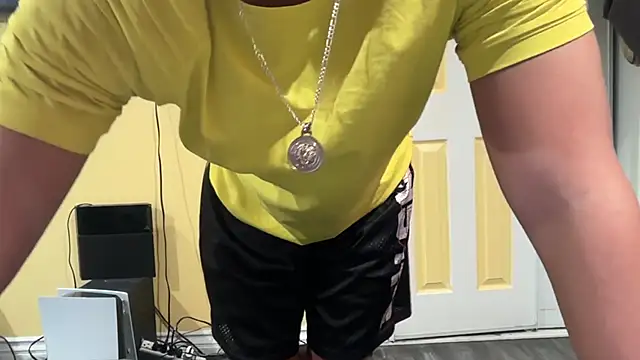 Snapshot of kSwisssxxx chatting on November 2025 03:05:01 AM kSwisssxxx online show from November 2025 03:05:01 AM