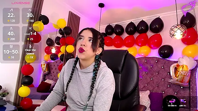 Snapshot of Amara_Davis chatting on October 2025 03:59:02 AM Amara Davis online show from October 2025 03:59:02 AM