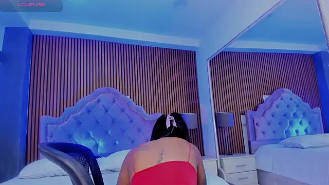 SelenaStonne online show from October 2025 07:45:01 PM