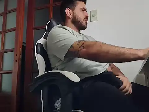 Snapshot of xfeegoox chatting on February 2026 04:42:02 AM xfeegoox online show from February 2026 04:42:02 AM