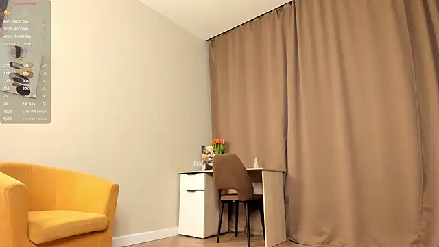 Snapshot of TaiteFairfield chatting on December 2025 06:41:01 AM TaiteFairfield online show from December 2025 06:41:01 AM