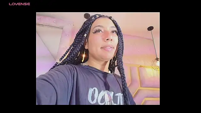 Snapshot of Soleil_66 chatting on November 2025 07:20:01 AM Soleil 66 online show from November 2025 07:20:01 AM