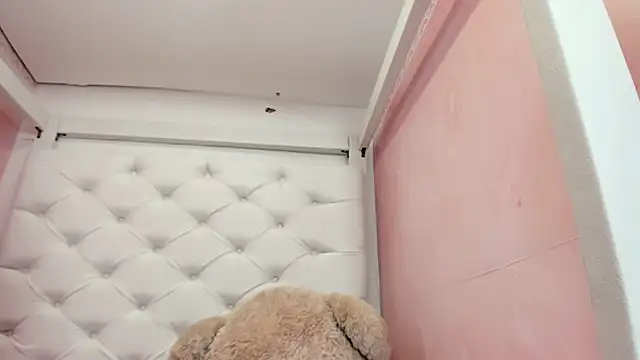 Snapshot of eimy_skinny_ chatting on February 2026 01:00:02 PM eimy skinny online show from February 2026 01:00:02 PM