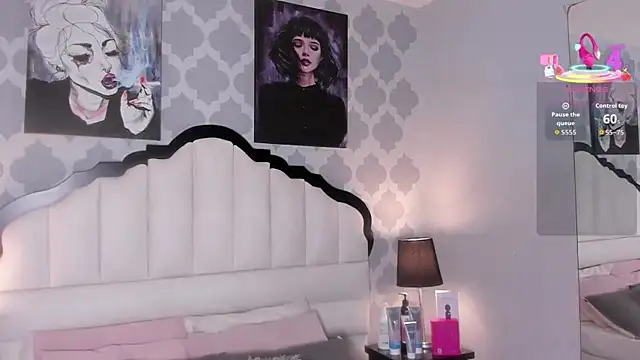 SarahMiler  online show from October 2025 07:49:01 PM