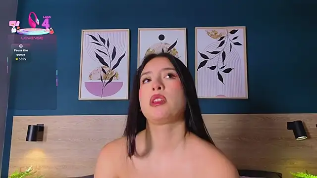 SarahMiler  online show from November 2025 07:46:02 PM