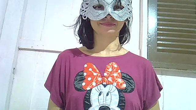 Luana sexy42 online show from May 2026 04:31:01 AM