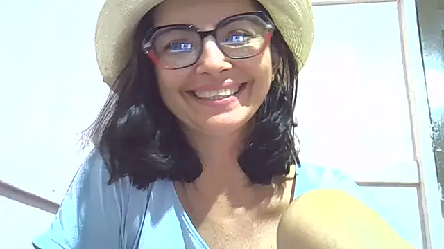 Luana sexy42 online show from May 2026 07:09:01 PM