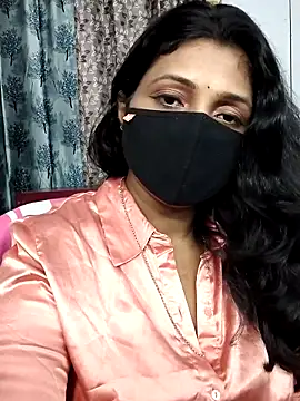 Hotty Sonali online show from May 2026 10:37:01 PM