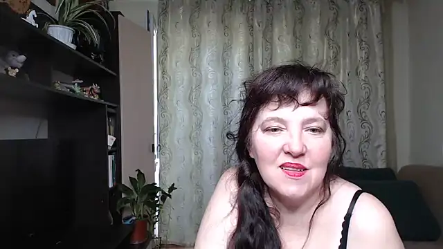 Snapshot of Illusionq chatting on June 2026 10:46:02 AM Illusionq online show from June 2026 10:46:02 AM