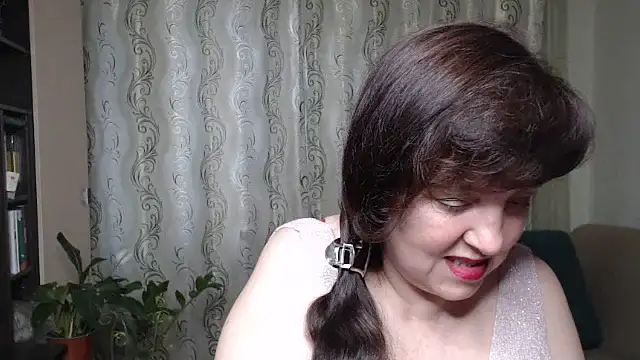 Snapshot of Illusionq chatting on June 2026 10:20:01 AM Illusionq online show from June 2026 10:20:01 AM