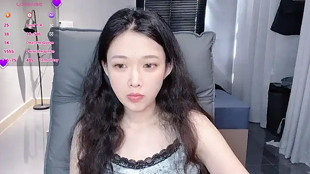 NiNi-baby520 online show from September 2025 06:57:02 AM