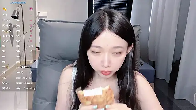 NiNi-baby520 online show from October 2025 07:09:02 AM