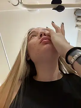 StephanieMur online show from December 2025 03:34:01 AM