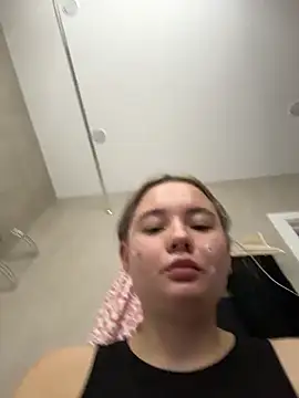 StephanieMur online show from February 2026 05:05:01 AM