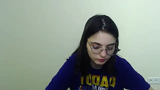 Sun Shine   online show from May 2026 09:20:02 PM