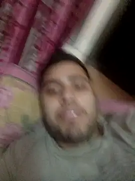 Snapshot of Desirock001 chatting on October 2025 03:46:02 PM Desirock001 online show from October 2025 03:46:02 PM