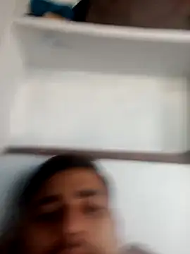 Snapshot of Desirock001 chatting on November 2025 05:29:02 AM Desirock001 online show from November 2025 05:29:02 AM