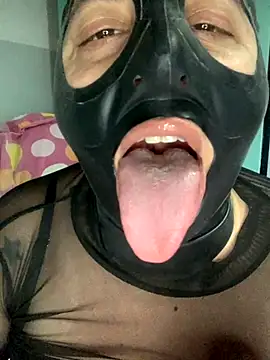 LupeLok online show from September 2025 02:11:01 AM