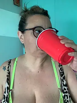 LupeLok online show from November 2025 05:25:01 PM