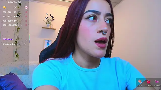 Snapshot of ViolethRosse chatting on February 2026 12:39:02 AM ViolethRosse online show from February 2026 12:39:02 AM