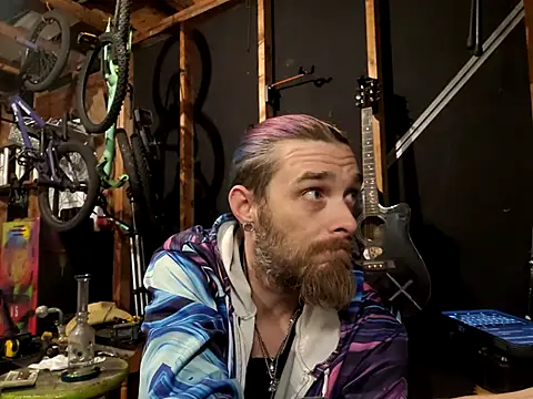 Snapshot of thejuicybacon chatting on September 2025 10:28:02 AM thejuicybacon online show from September 2025 10:28:02 AM