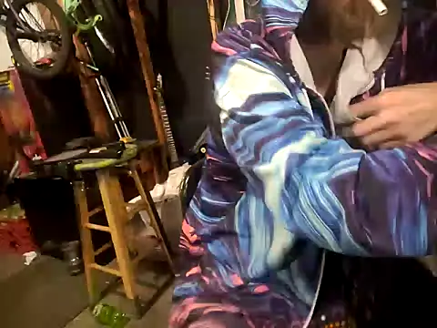 thejuicybacon online show from October 2025 05:46:01 AM