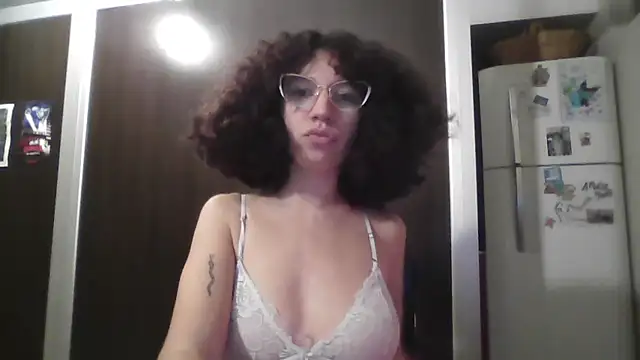 Snapshot of loliporomero chatting on June 2026 02:25:01 AM loliporomero online show from June 2026 02:25:01 AM
