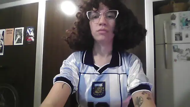 Snapshot of loliporomero chatting on June 2026 01:25:02 AM loliporomero online show from June 2026 01:25:02 AM