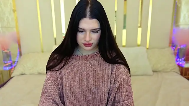 Neyla Charm online show from October 2025 08:59:01 AM