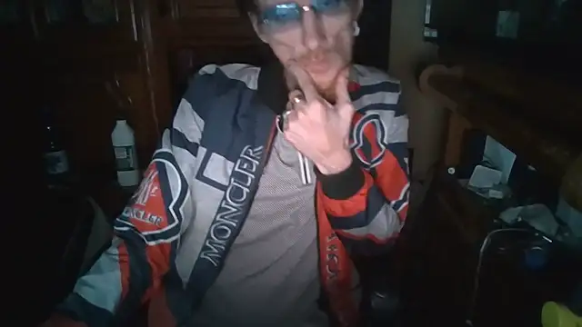 Snapshot of zipman92 chatting on January 2026 02:30:01 PM zipman92 online show from January 2026 02:30:01 PM