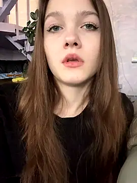 Snapshot of MichelleRoux chatting on September 2025 10:52:02 AM MichelleRoux online show from September 2025 10:52:02 AM