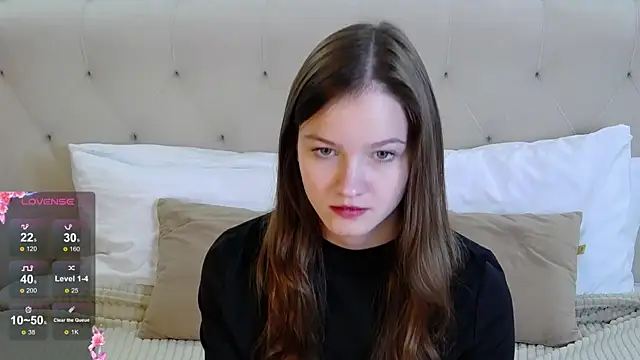 Snapshot of MichelleRoux chatting on September 2025 11:25:01 AM MichelleRoux online show from September 2025 11:25:01 AM